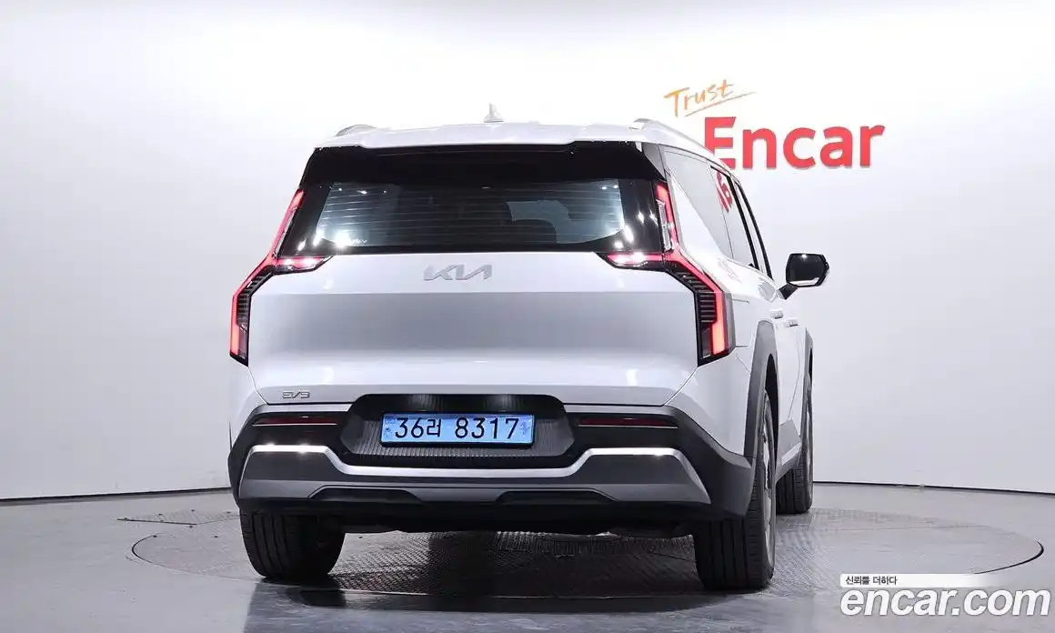 Kia EV9 2024 0.2 Автомат в Москве № 815842, фото 4