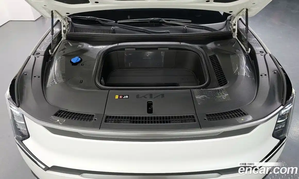 Kia EV9 2024 0.2 Автомат в Москве № 815842, фото 6