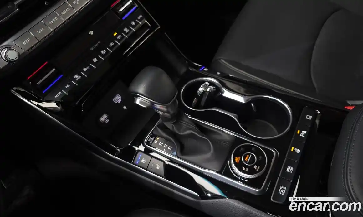 Kia Mohave 2023 3.0 Автомат в Москве № 816008, фото 9