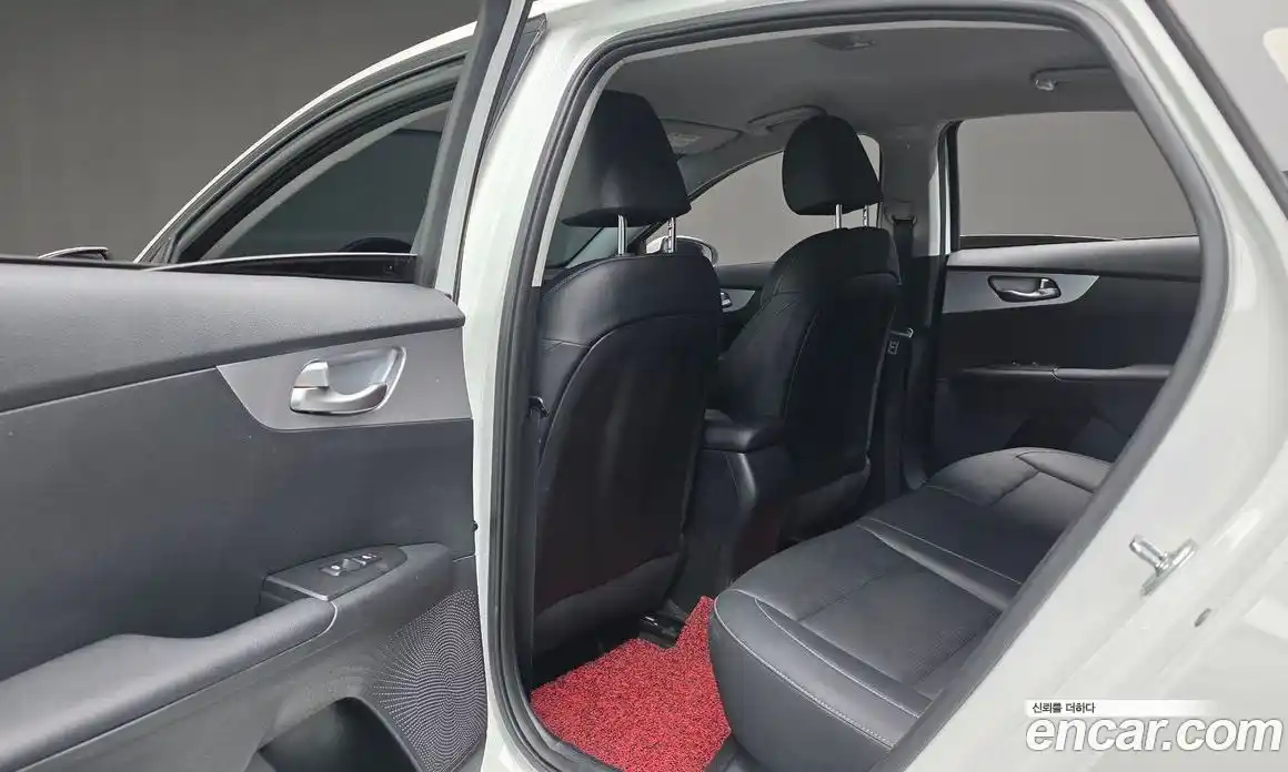 Kia K3 2021 1.6 Автомат в Москве № 816179, фото 17