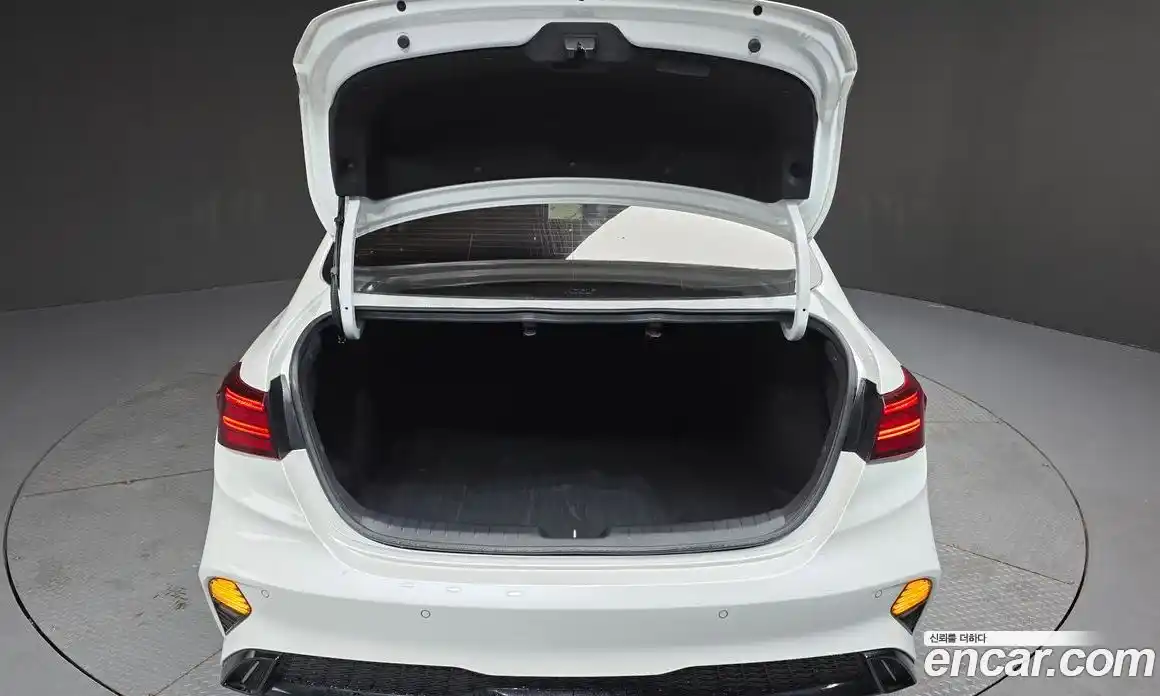 Kia K3 2021 1.6 Автомат в Москве № 816179, фото 20