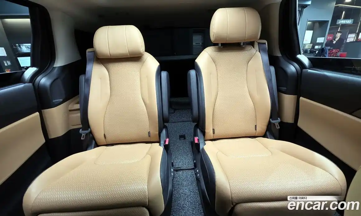 Kia Canival 2023 3.5 Автомат в Москве № 816196, фото 12