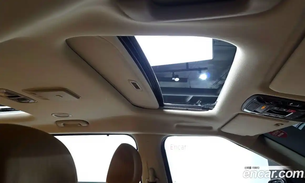 Kia Canival 2023 3.5 Автомат в Москве № 816196, фото 18