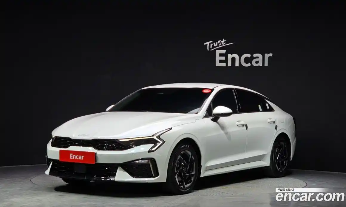 Kia K5 2024 2.0 Автомат в Москве № 816322, фото 1