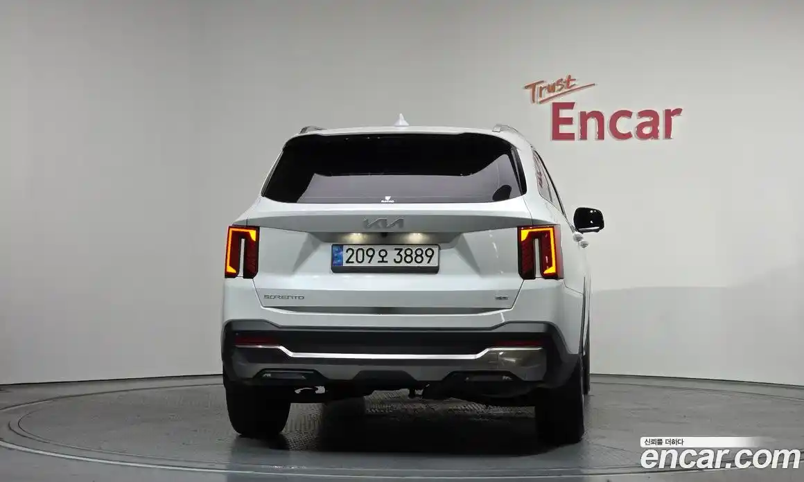 Kia Sorento 2023 2.5 Автомат в Москве № 816351, фото 3