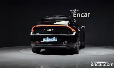 Kia EV6 2023 0.1 Автомат в Москве № 816676, миниатюра 4