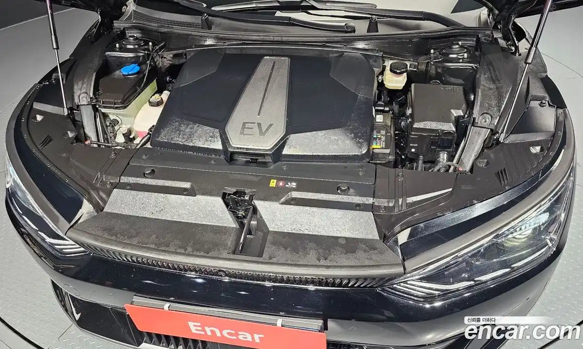 Kia EV6 2023 0.1 Автомат в Москве № 816676, фото 6