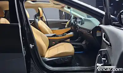 Kia EV6 2023 0.1 Автомат в Москве № 816676, миниатюра 10