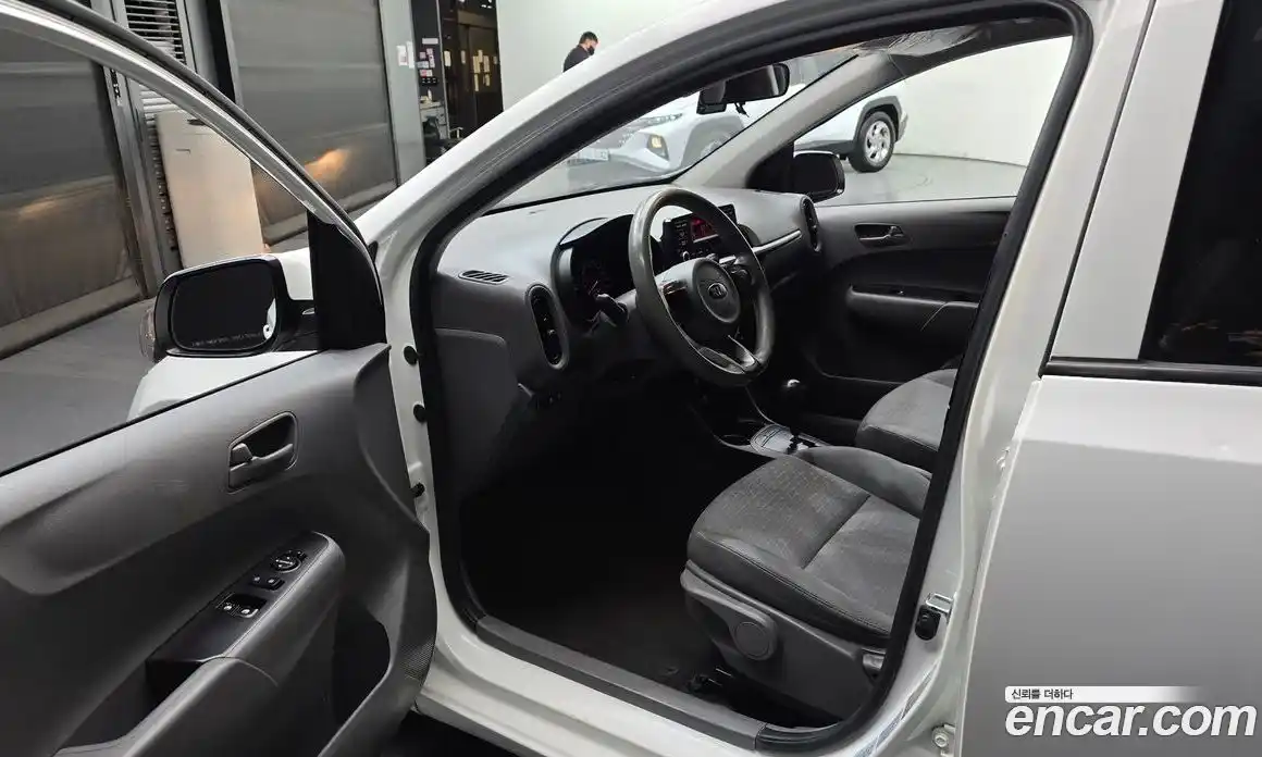 Kia Morning 2019 1.0 Автомат в Москве № 816741, фото 10