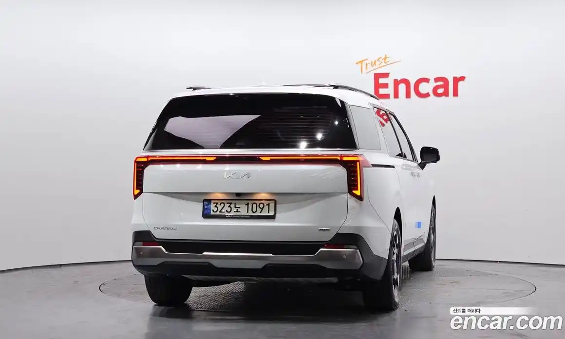 Kia Canival 2024 1.6 Автомат в Москве № 817117, фото 4