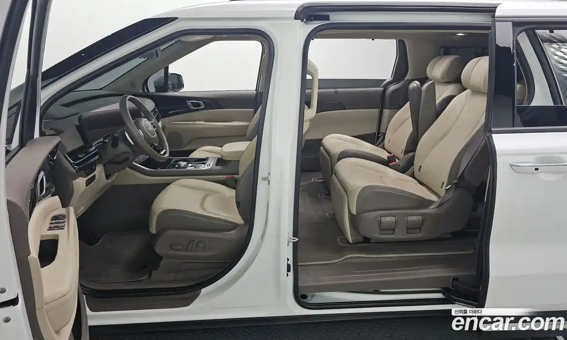 Kia Canival 2024 1.6 Автомат в Москве № 817117, фото 10