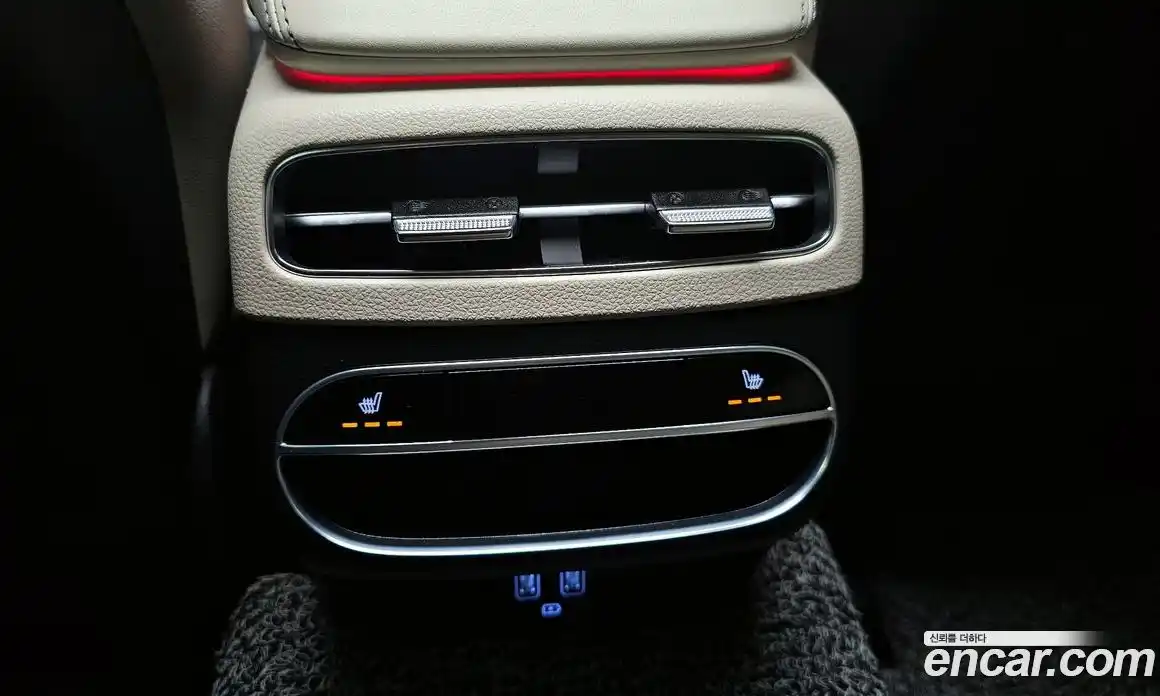 Genesis GV70 2023 2.5 Автомат в Москве № 817300, фото 17