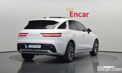 Genesis GV70 2023 2.5 Автомат в Москве № 817300, миниатюра 2