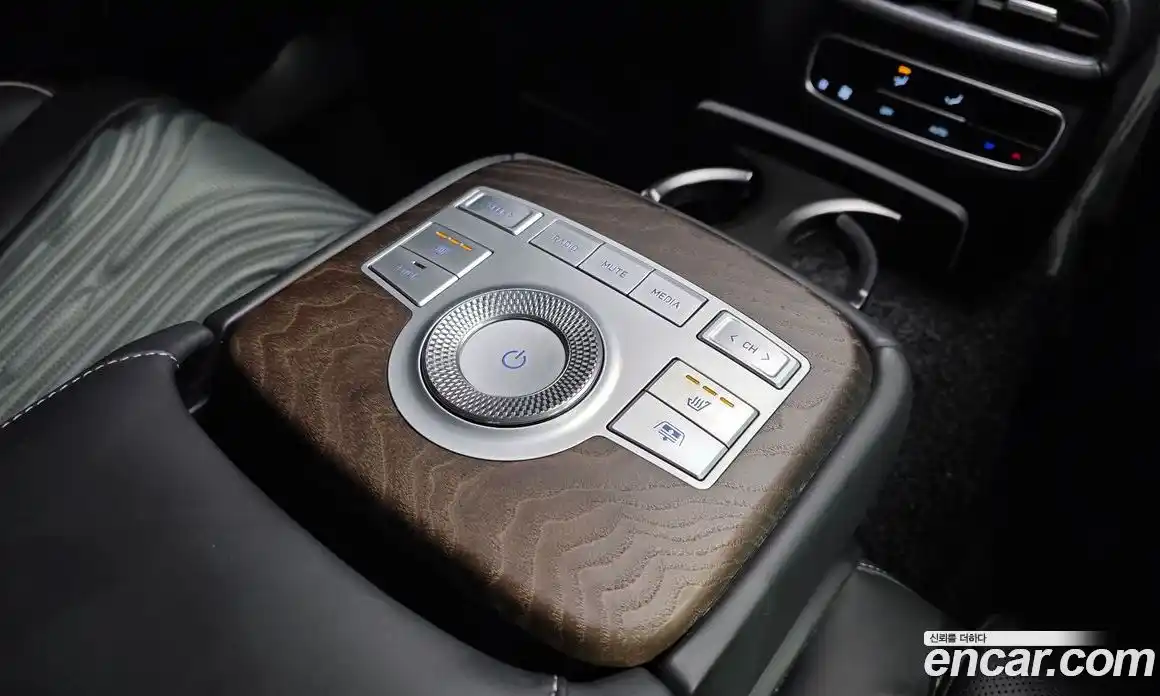 Genesis G80 2020 2.5 Автомат в Москве № 817375, фото 19