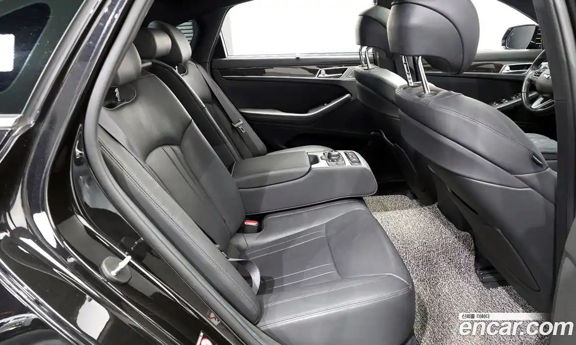 Genesis G80 2018 3.3 Автомат в Москве № 817604, фото 12