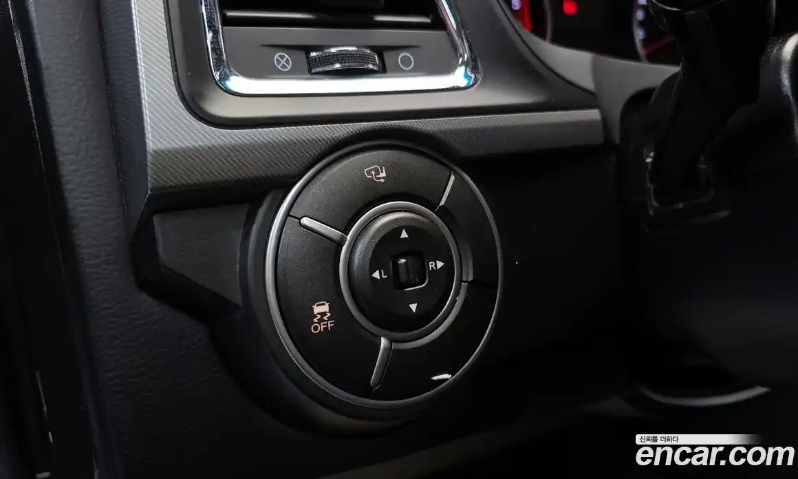 SsangYong Korando 2016 2.0 Автомат в Москве № 818420, фото 16