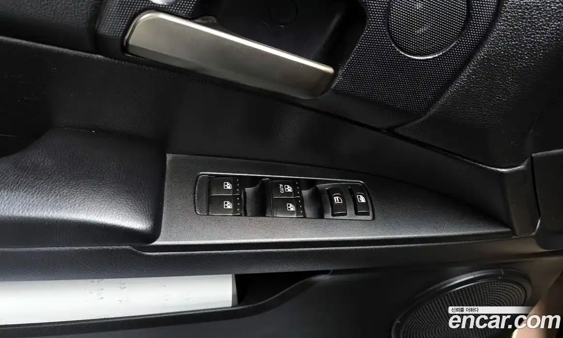 SsangYong Korando 2016 2.0 Автомат в Москве № 818420, фото 17