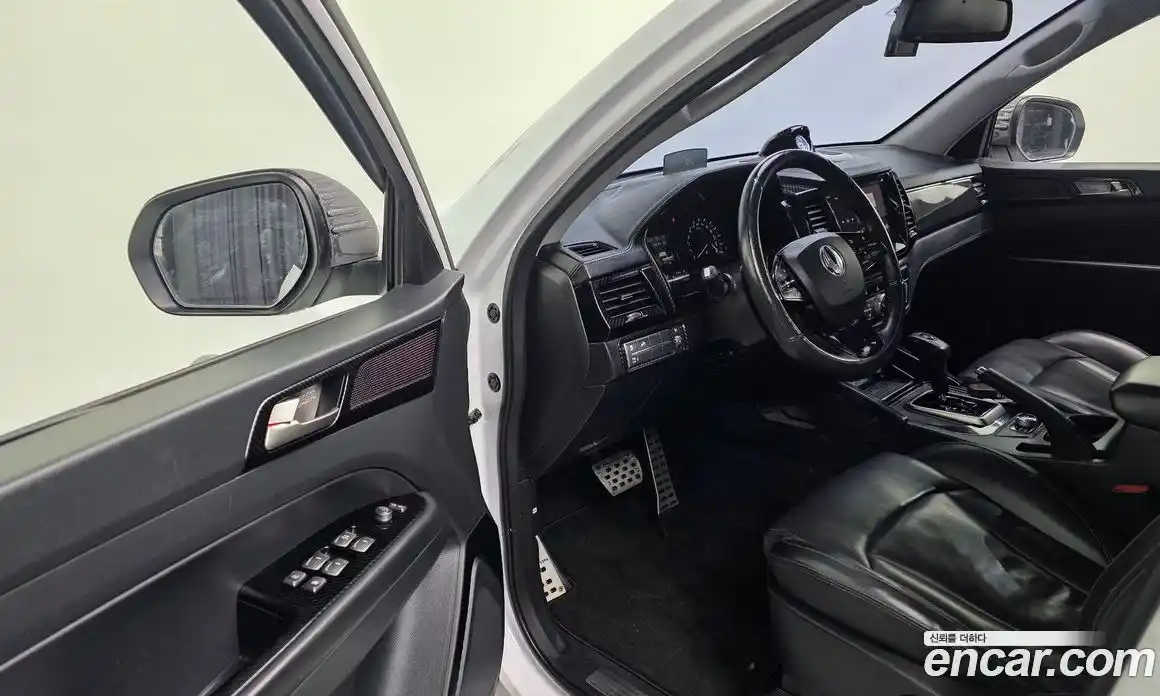 SsangYong Rexton 2018 2.2 Автомат в Москве № 818654, фото 12
