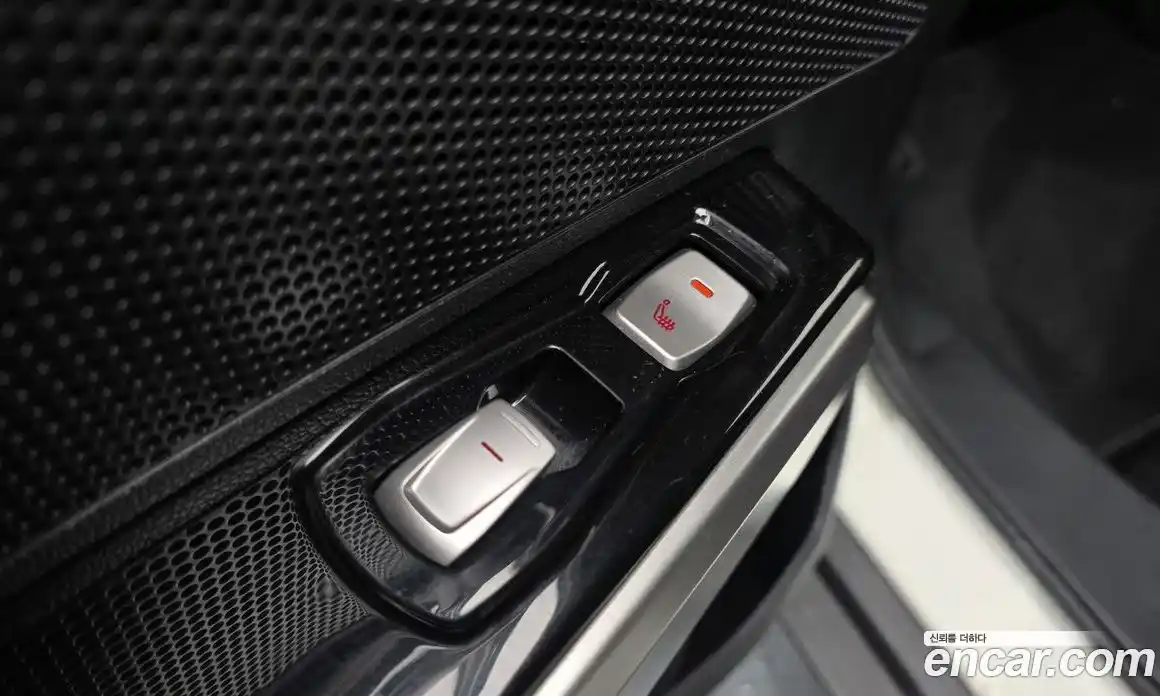 SsangYong TIBOLI 2015 1.6 Автомат в Москве № 818696, фото 20