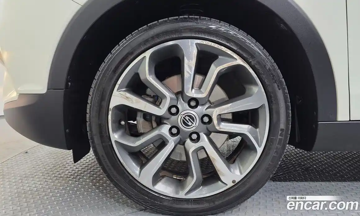 SsangYong TIBOLI 2015 1.6 Автомат в Москве № 818696, фото 5