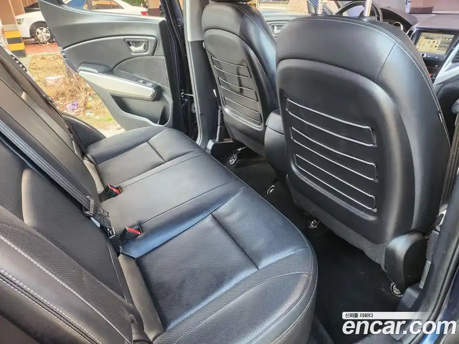 SsangYong TIBOLI 2016 1.6 Автомат в Москве № 819015, фото 11