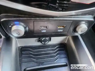 SsangYong TIBOLI 2016 1.6 Автомат в Москве № 819015, миниатюра 3