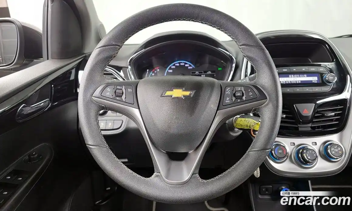 Chevrolet Spark 2017 1.0 Автомат в Москве № 819125, фото 13
