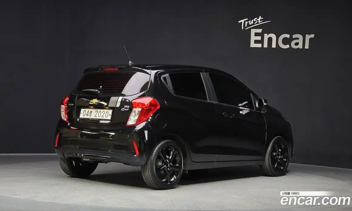 Chevrolet Spark 2017 1.0 Автомат в Москве № 819125, фото 2
