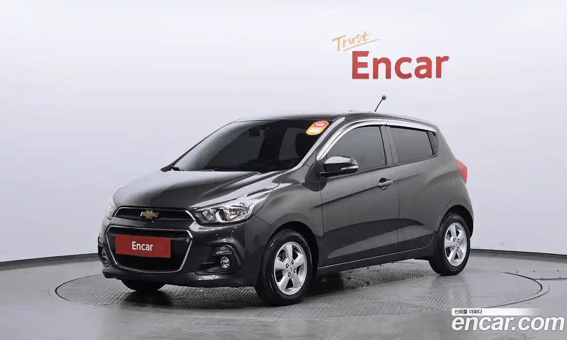 Chevrolet Spark 2016 1.0 Автомат в Москве № 819294, фото 1