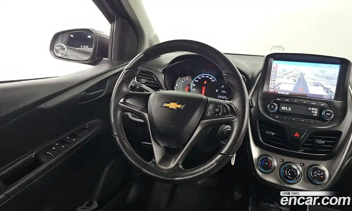 Chevrolet Spark 2016 1.0 Автомат в Москве № 819294, фото 13