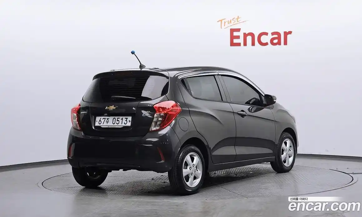 Chevrolet Spark 2016 1.0 Автомат в Москве № 819294, фото 2