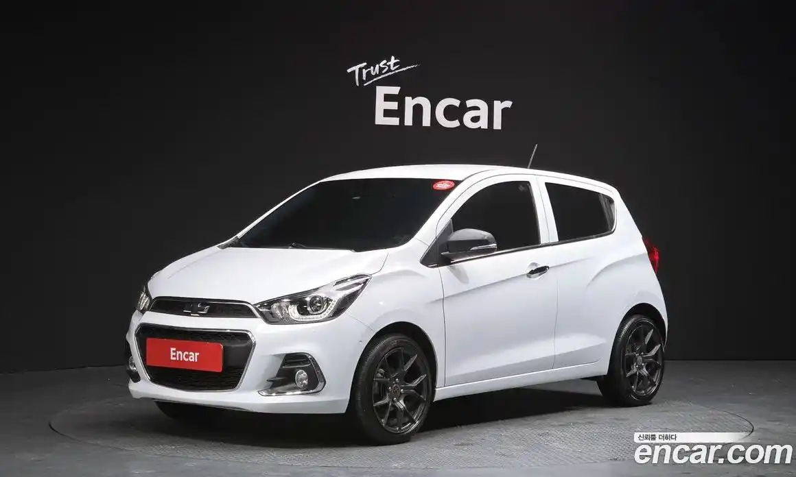 Chevrolet Spark 2015 1.0 Автомат в Москве № 819598, фото 1