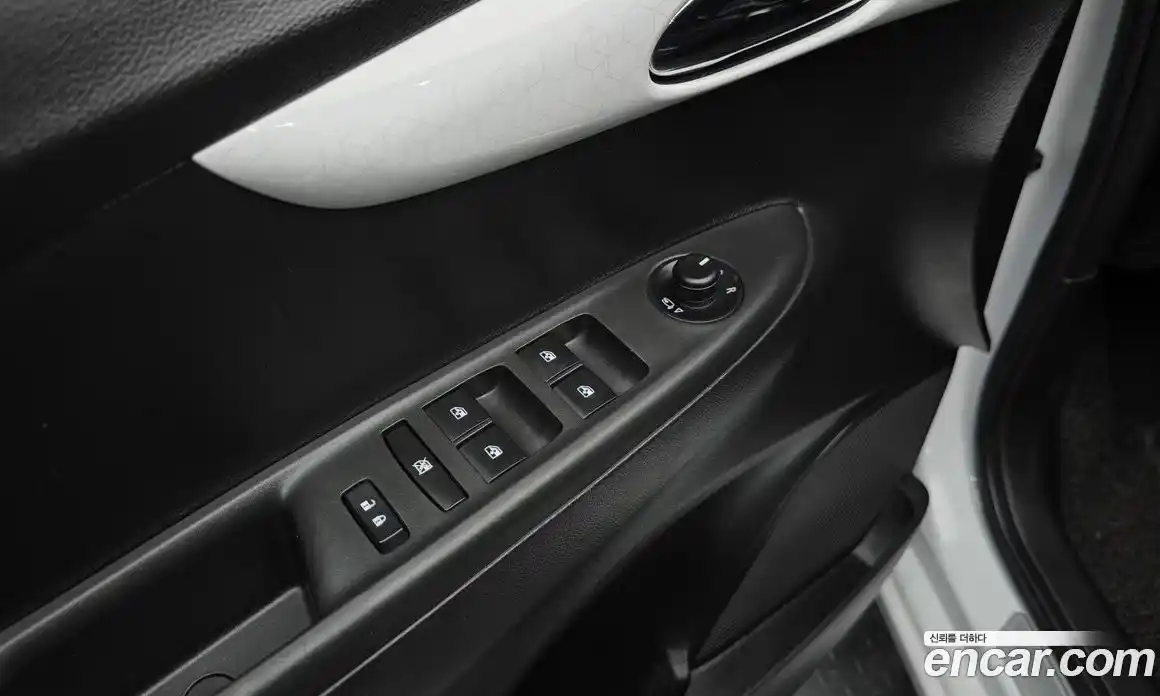 Chevrolet Spark 2015 1.0 Автомат в Москве № 819598, фото 17