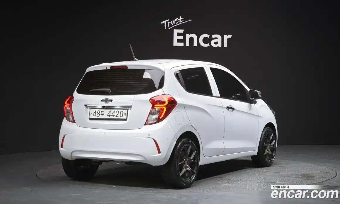 Chevrolet Spark 2015 1.0 Автомат в Москве № 819598, фото 2