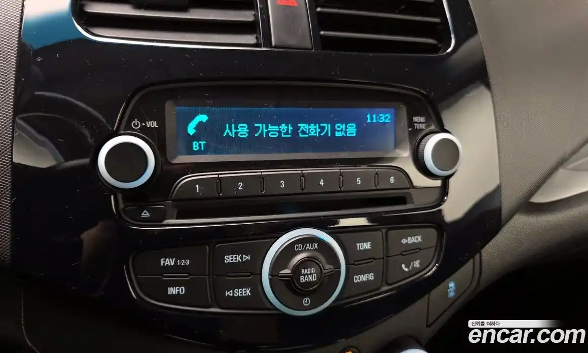 Chevrolet Spark 2015 1.0 Механическая в Москве № 819836, фото 17