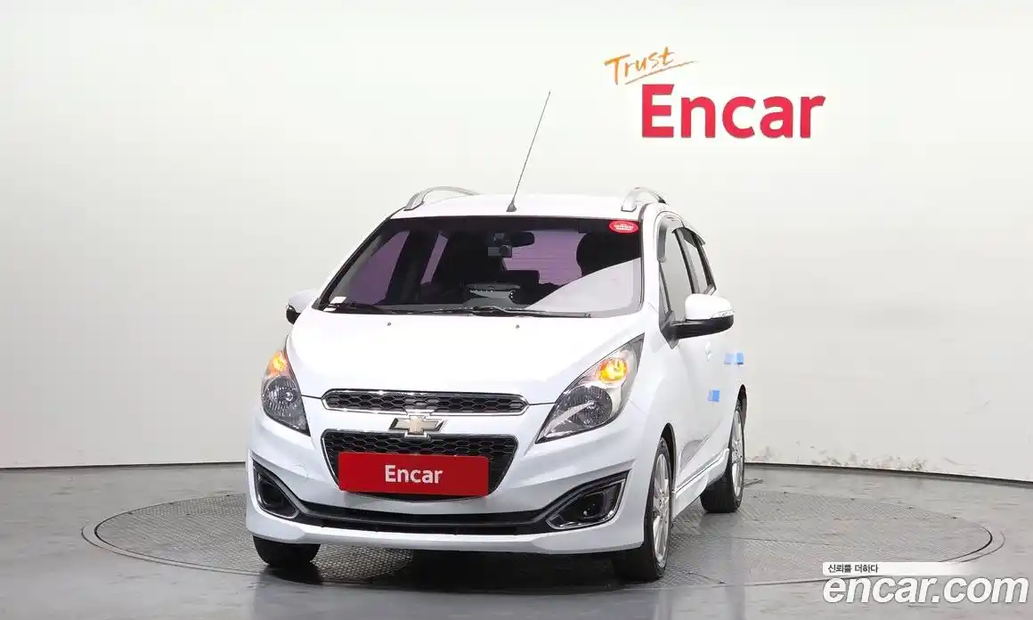Chevrolet Spark 2015 1.0 Механическая в Москве № 819836, фото 3