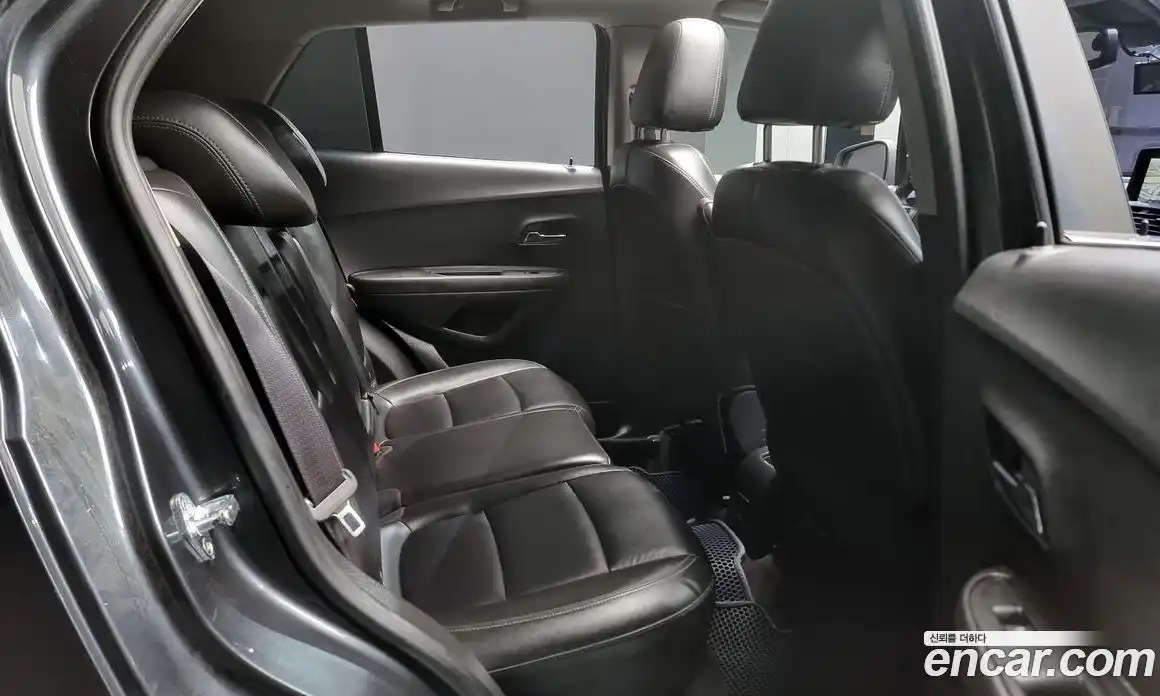 Chevrolet Trax 2015 1.6 Автомат в Москве № 819972, фото 12