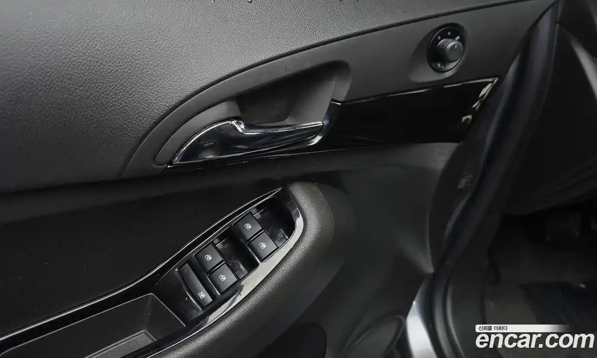 Chevrolet Orlando 2012 2.0 гидро в Москве № 820048, фото 17