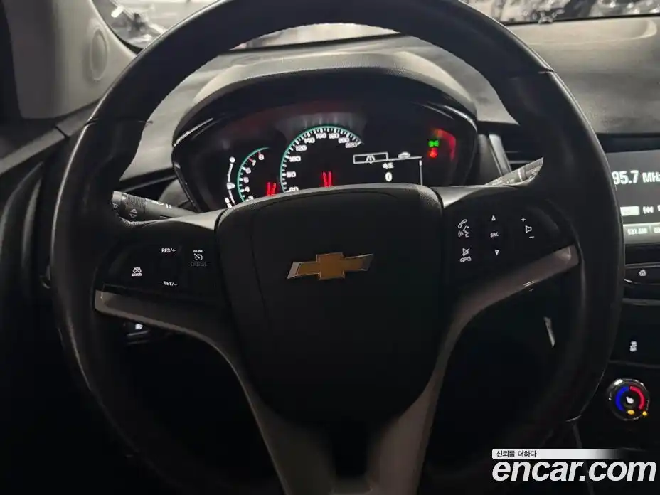 Chevrolet Trax 2016 1.4 гидро в Москве № 820124, фото 13