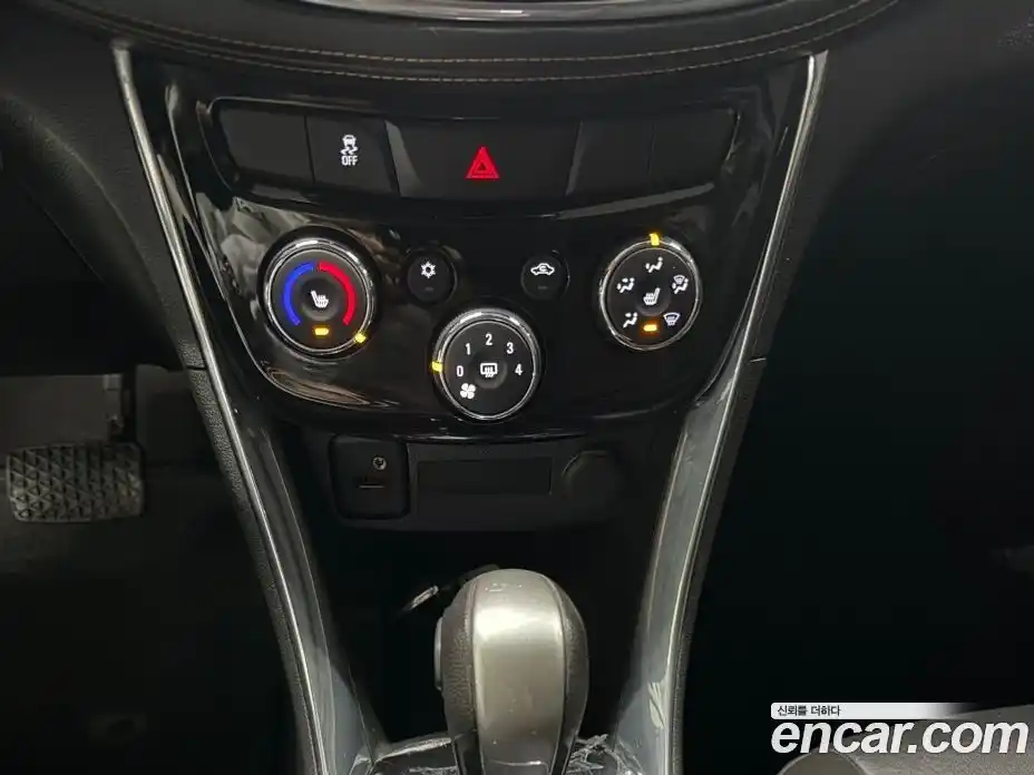 Chevrolet Trax 2016 1.4 гидро в Москве № 820124, фото 17