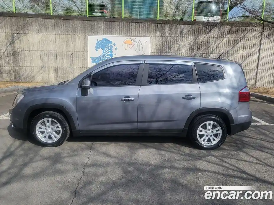 Chevrolet Orlando 2015 2.0 Автомат в Москве № 820196, фото 14