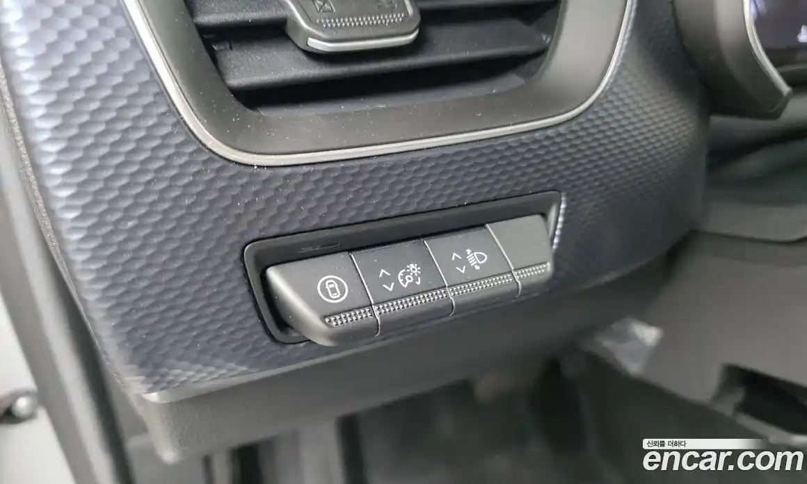 Renault Arkana 2025 1.6 Автомат в Москве № 820286, фото 15