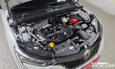 Renault Arkana 2025 1.6 Автомат в Москве № 820286, миниатюра 6