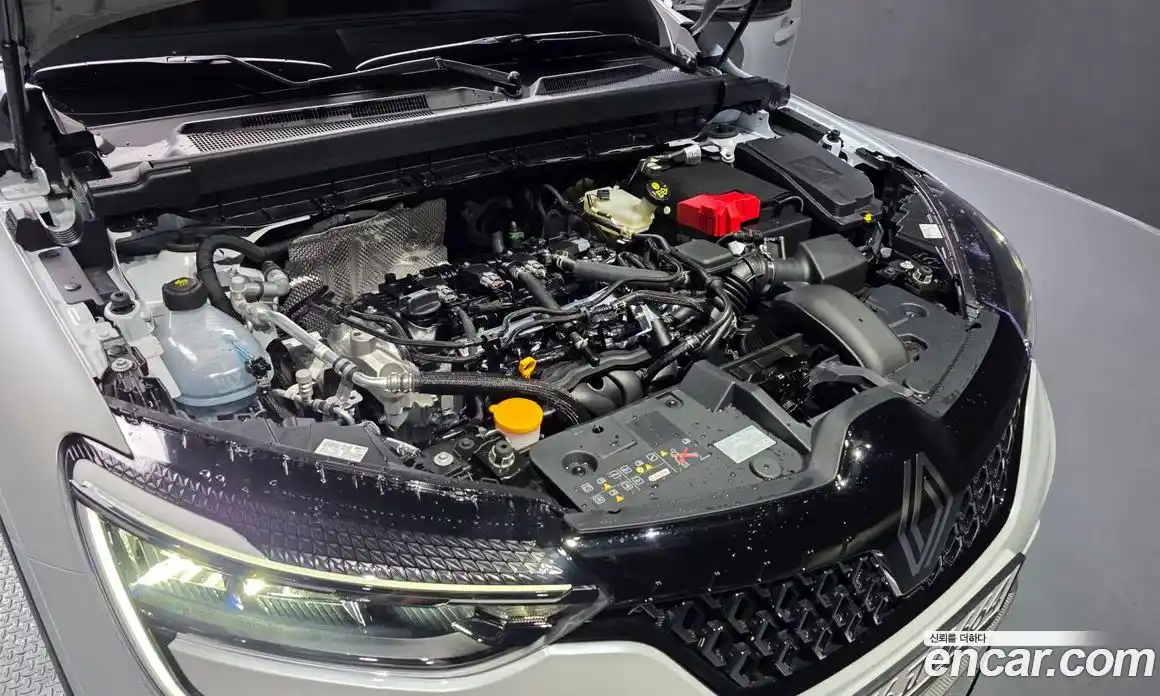 Renault Arkana 2026 1.6 Автомат в Москве № 820291, фото 6