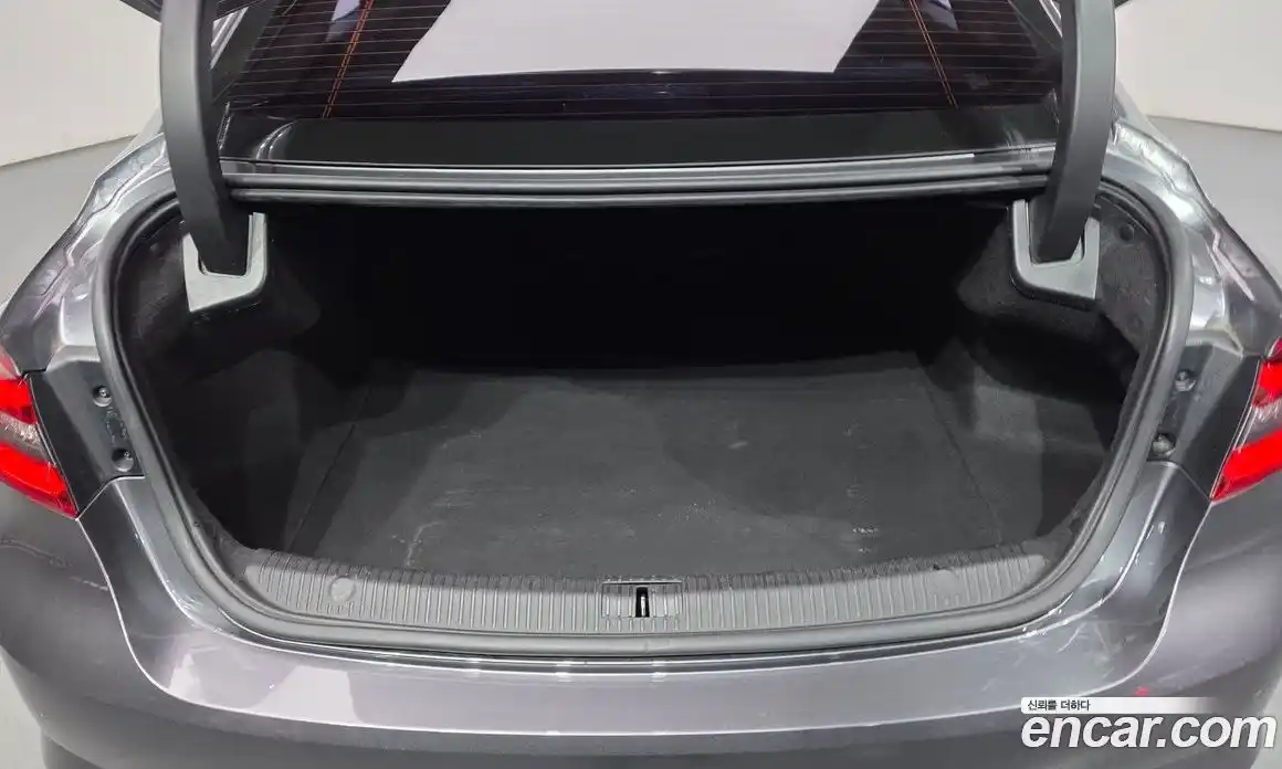 Renault SM6 2020 2.0 Автомат в Москве № 820718, фото 20