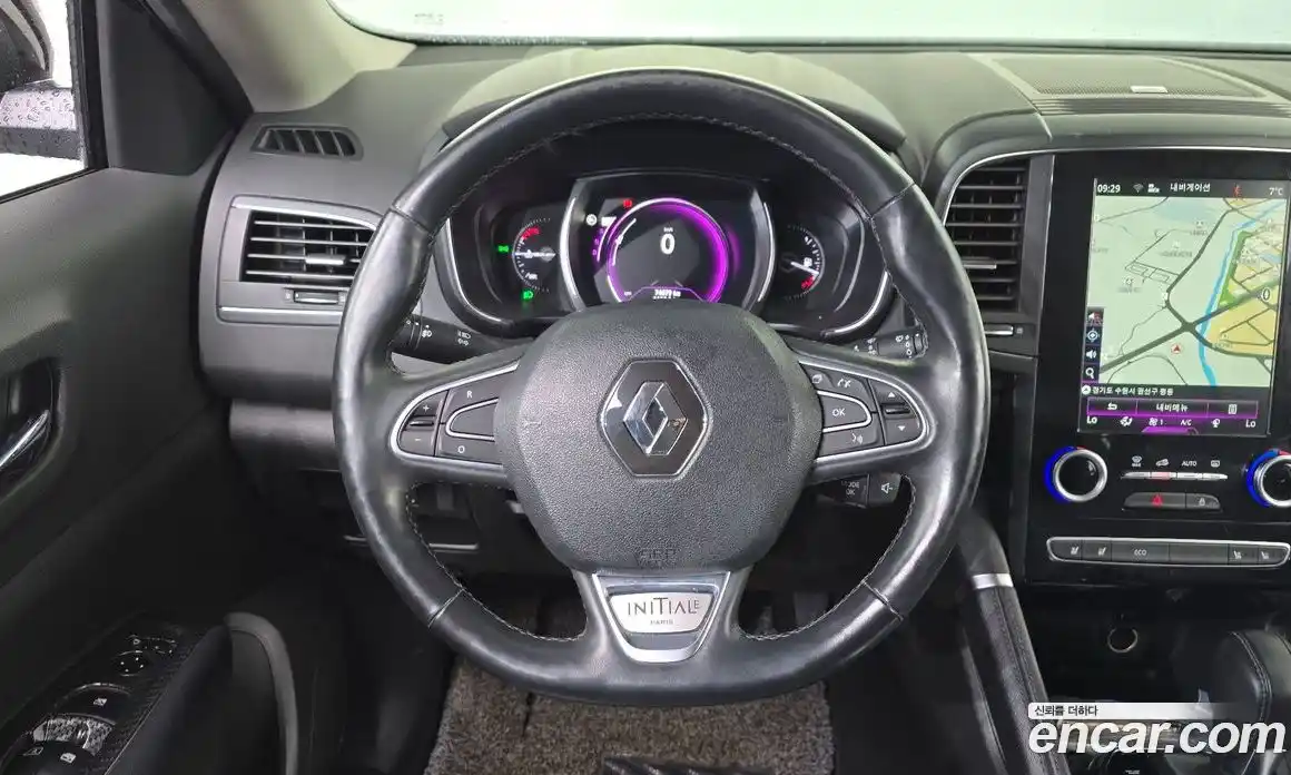 Renault QM6 2017 2.0 Автомат в Москве № 820726, фото 13