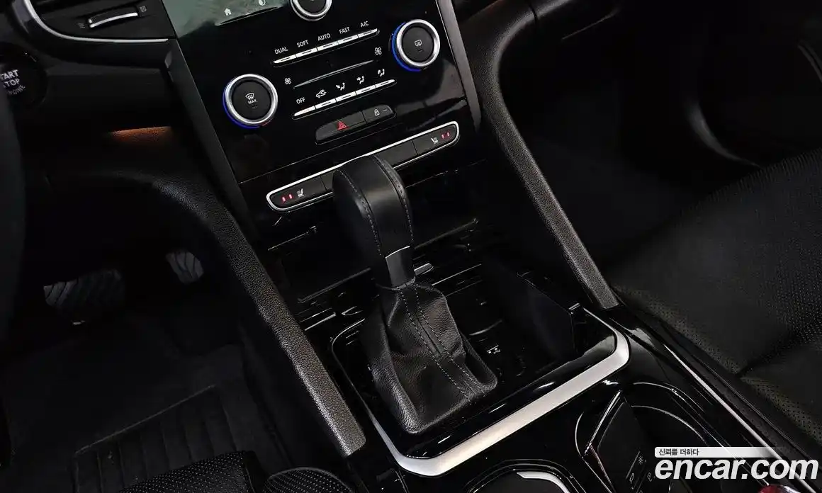 Renault SM6 2017 2.0 Автомат в Москве № 820769, фото 9