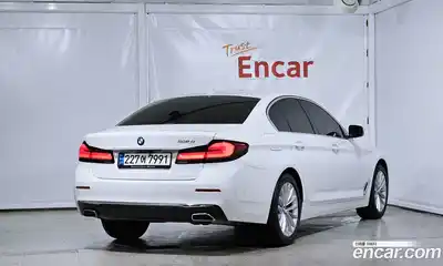 BMW 5-Series 2022 2.0 Автомат в Москве № 821282, миниатюра 2