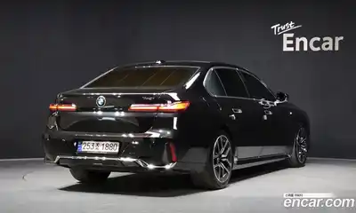 BMW 7-Series 2023 3.0 Автомат в Москве № 821492, миниатюра 2