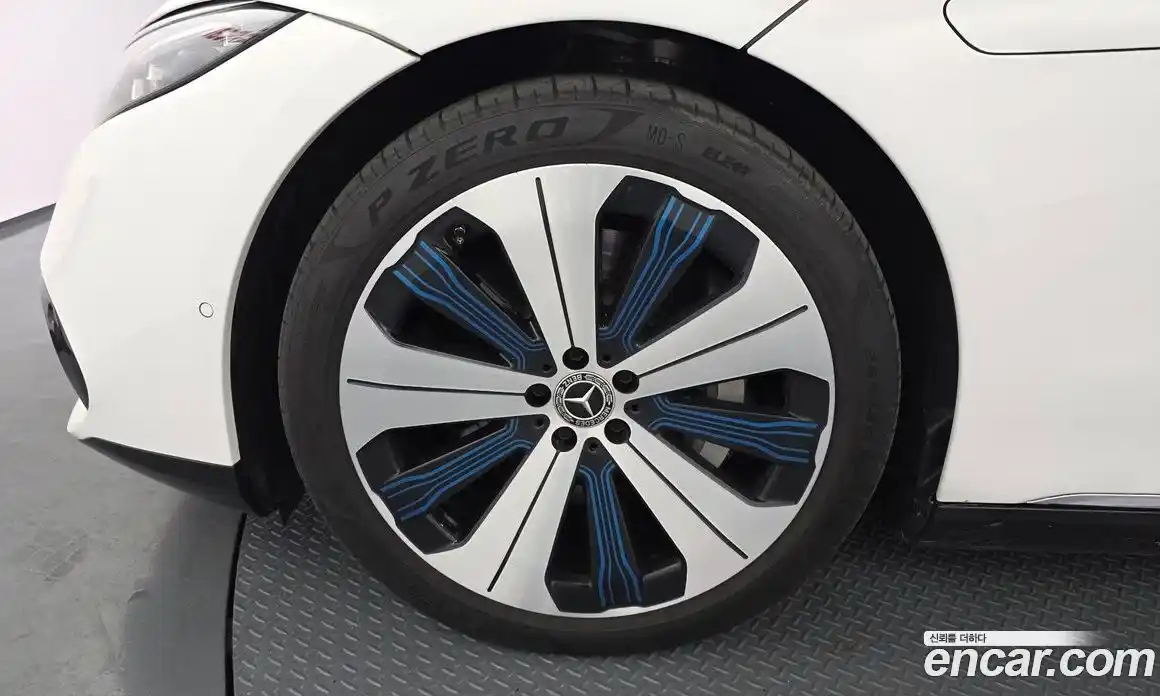 Mercedes-Benz EQS 2023 0.3 Автомат в Москве № 821937, фото 4